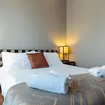 Apartamento Retreats Duomo Beauty & Milão