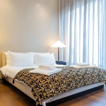 Apartment Retreats Duomo Milan