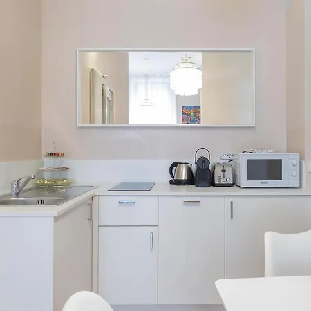 Retreats Duomo * ميلان