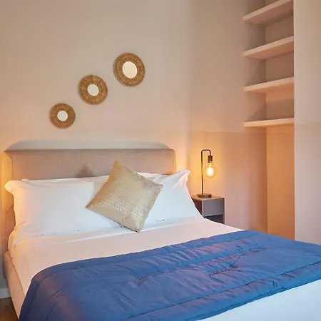 Apartment Retreats Duomo Milan