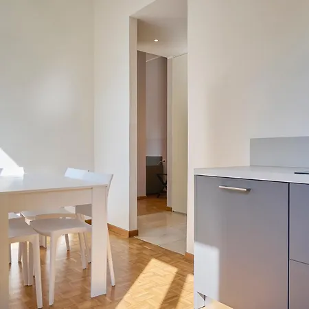 Retreats Duomo Apartment Milan